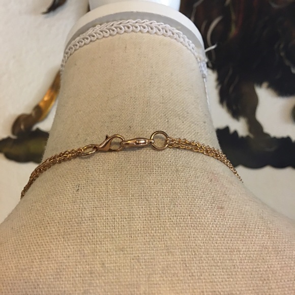 Gold tone double bar on chain necklace - Picture 5 of 7